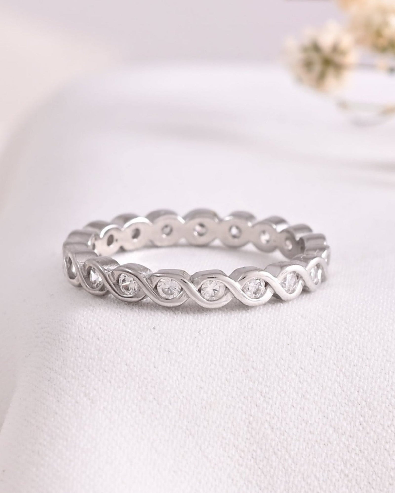 Aureline Band Ring