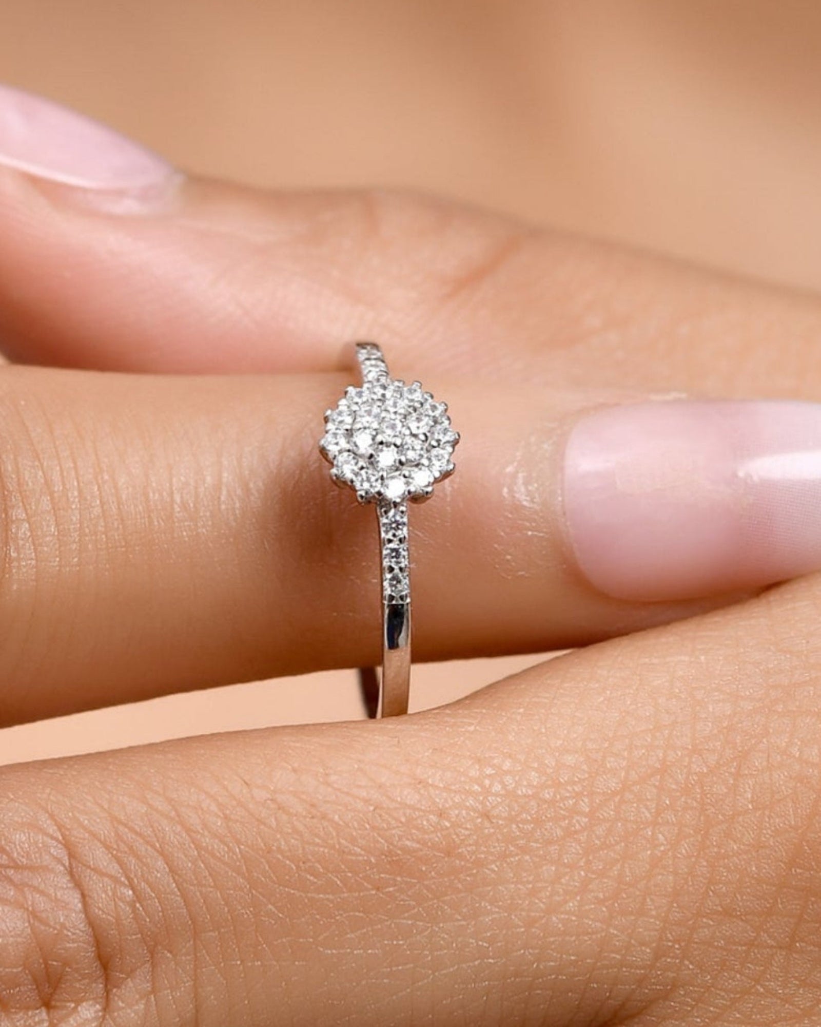 Cluster Bloom Ring