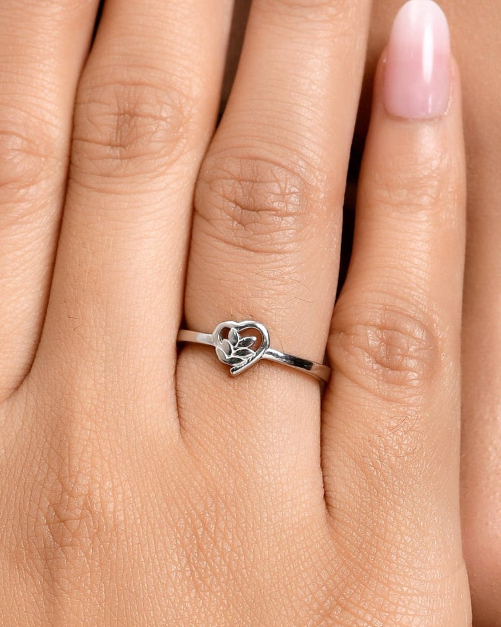 Eden Leaf Ring