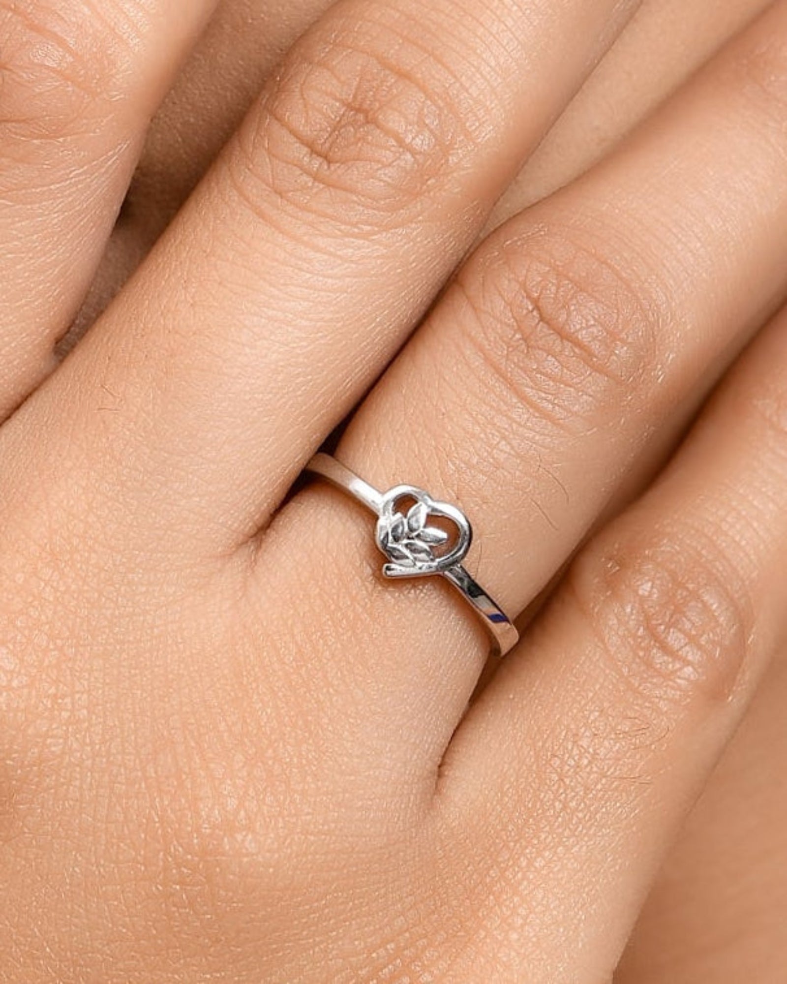 Eden Leaf Ring