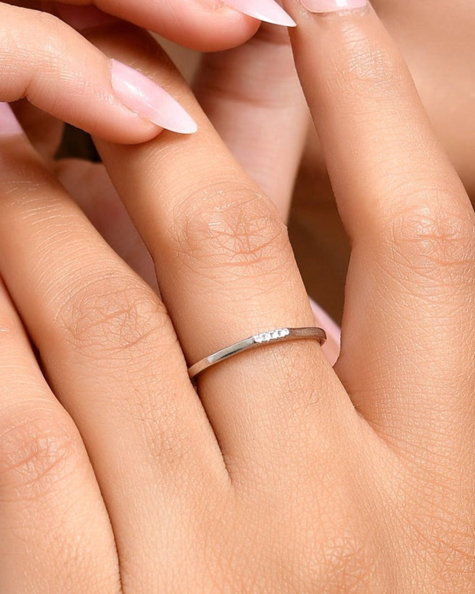 Eva Ring
