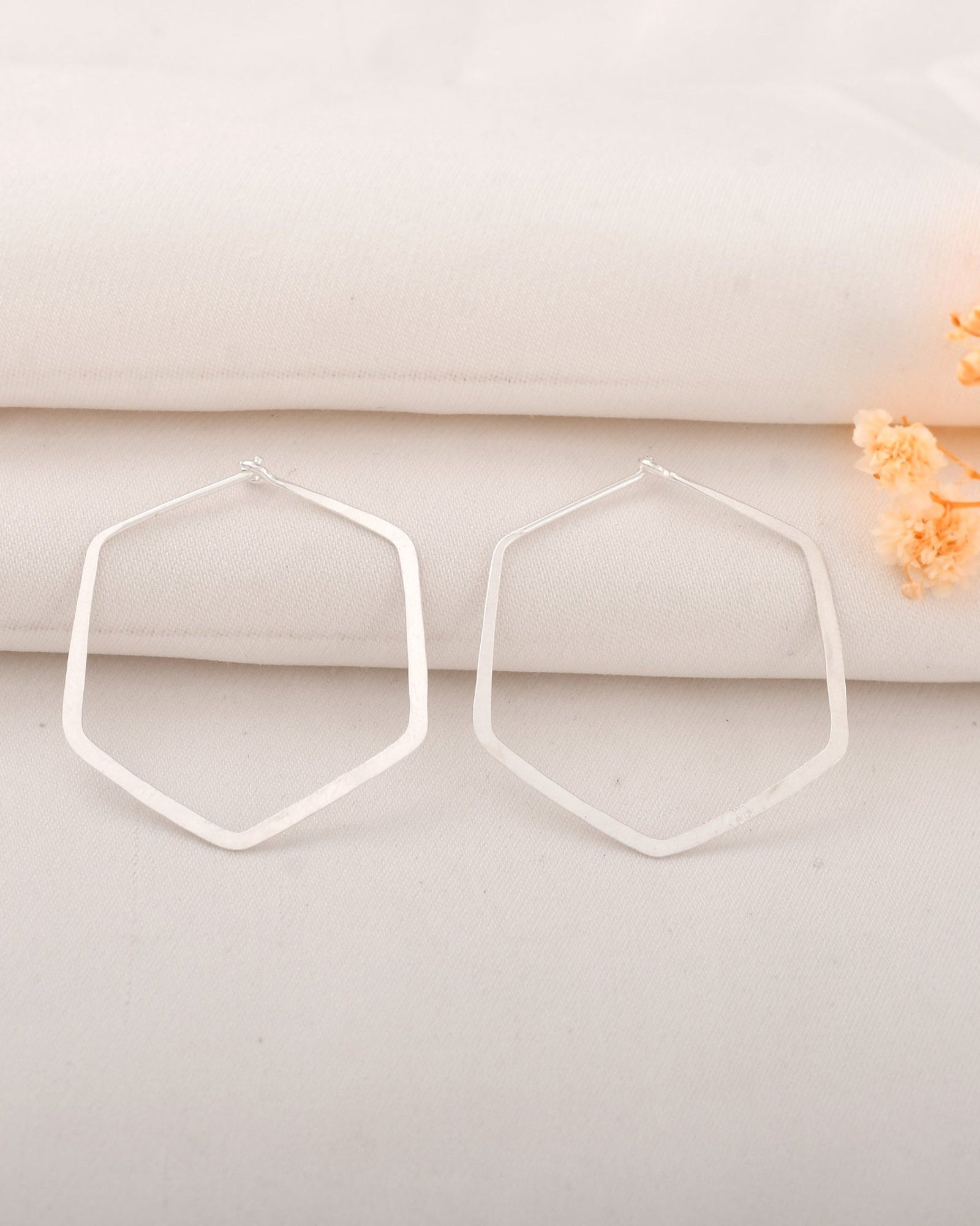 Hexagon Hoops