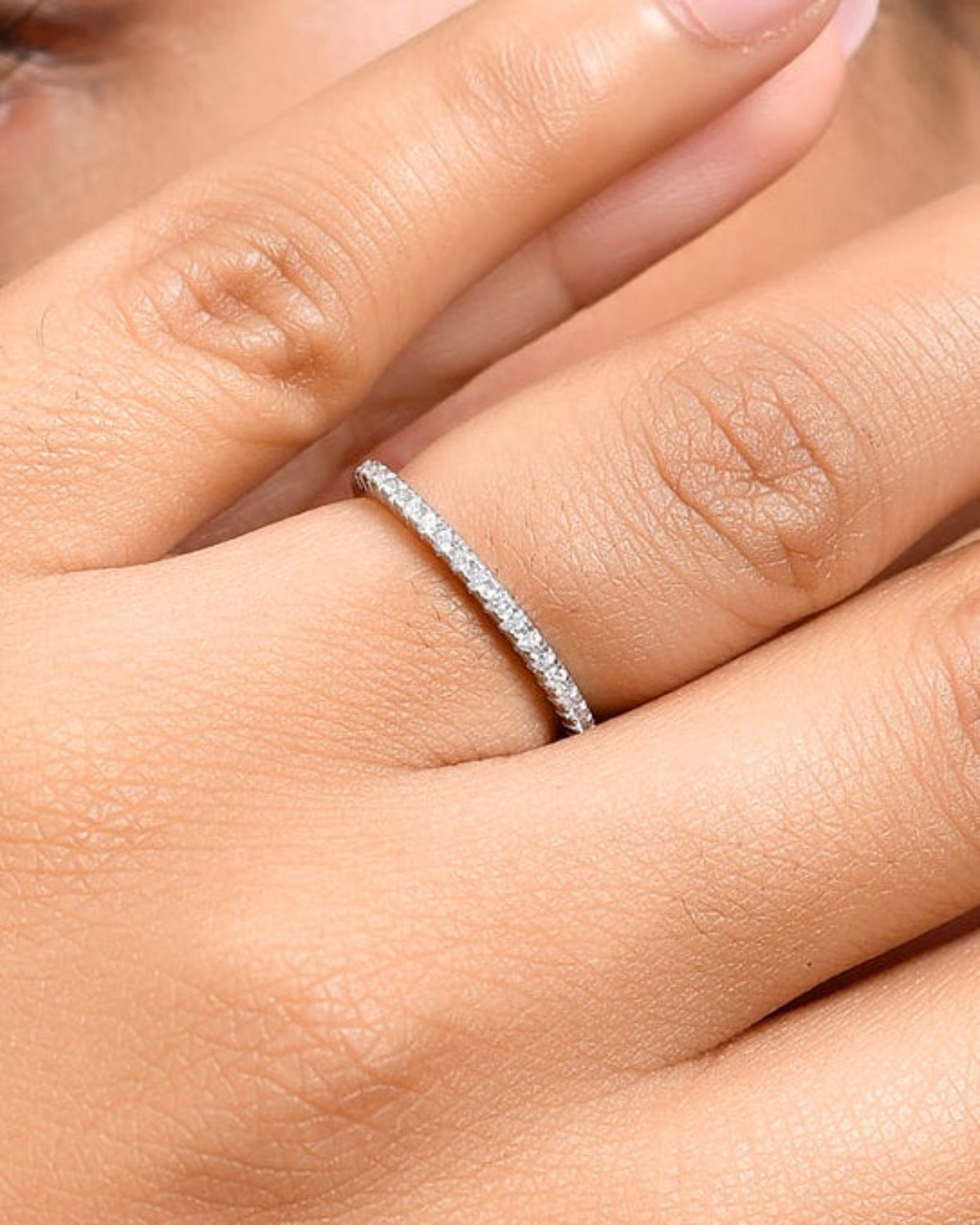 Luna Band Ring