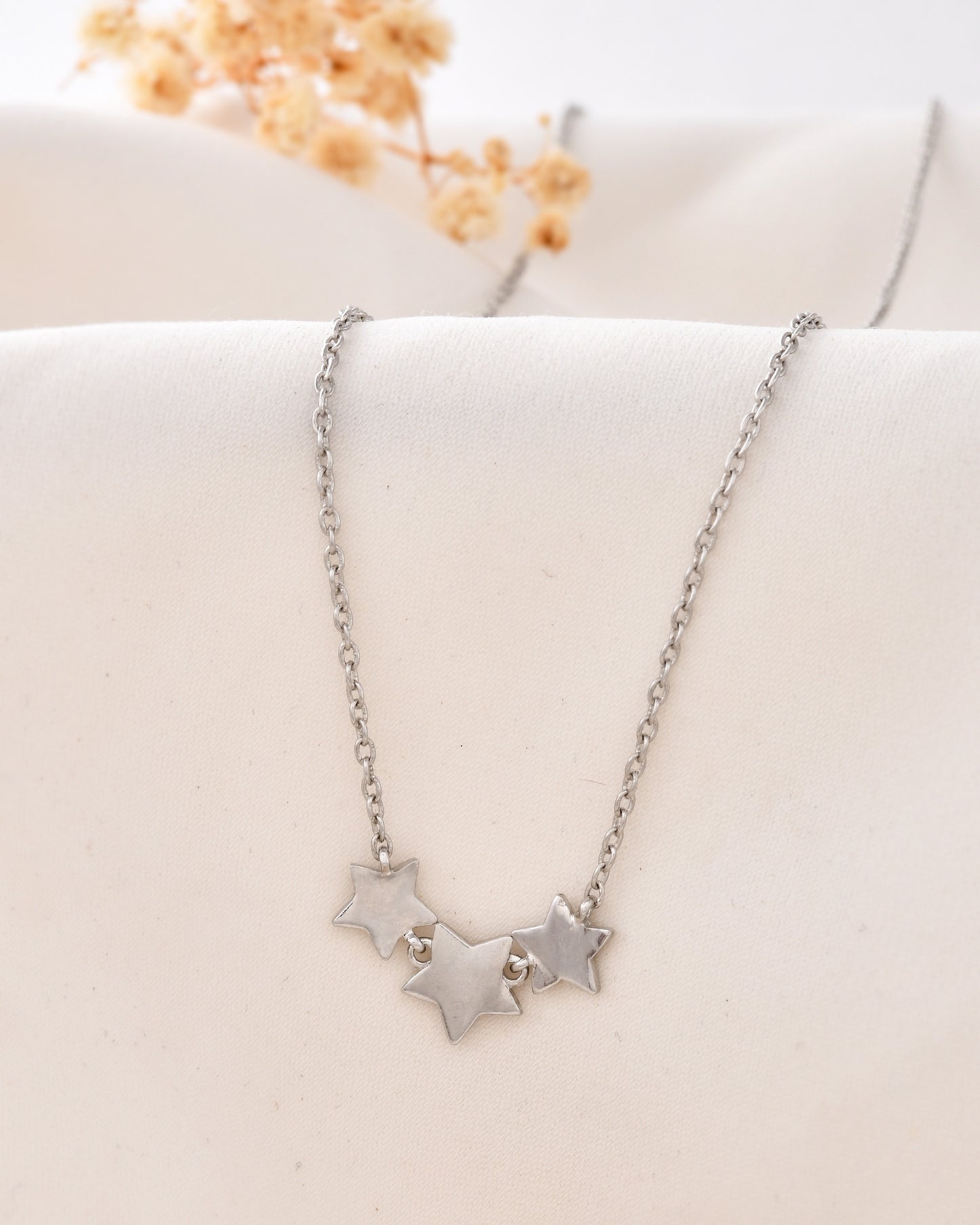 3 Star Necklace