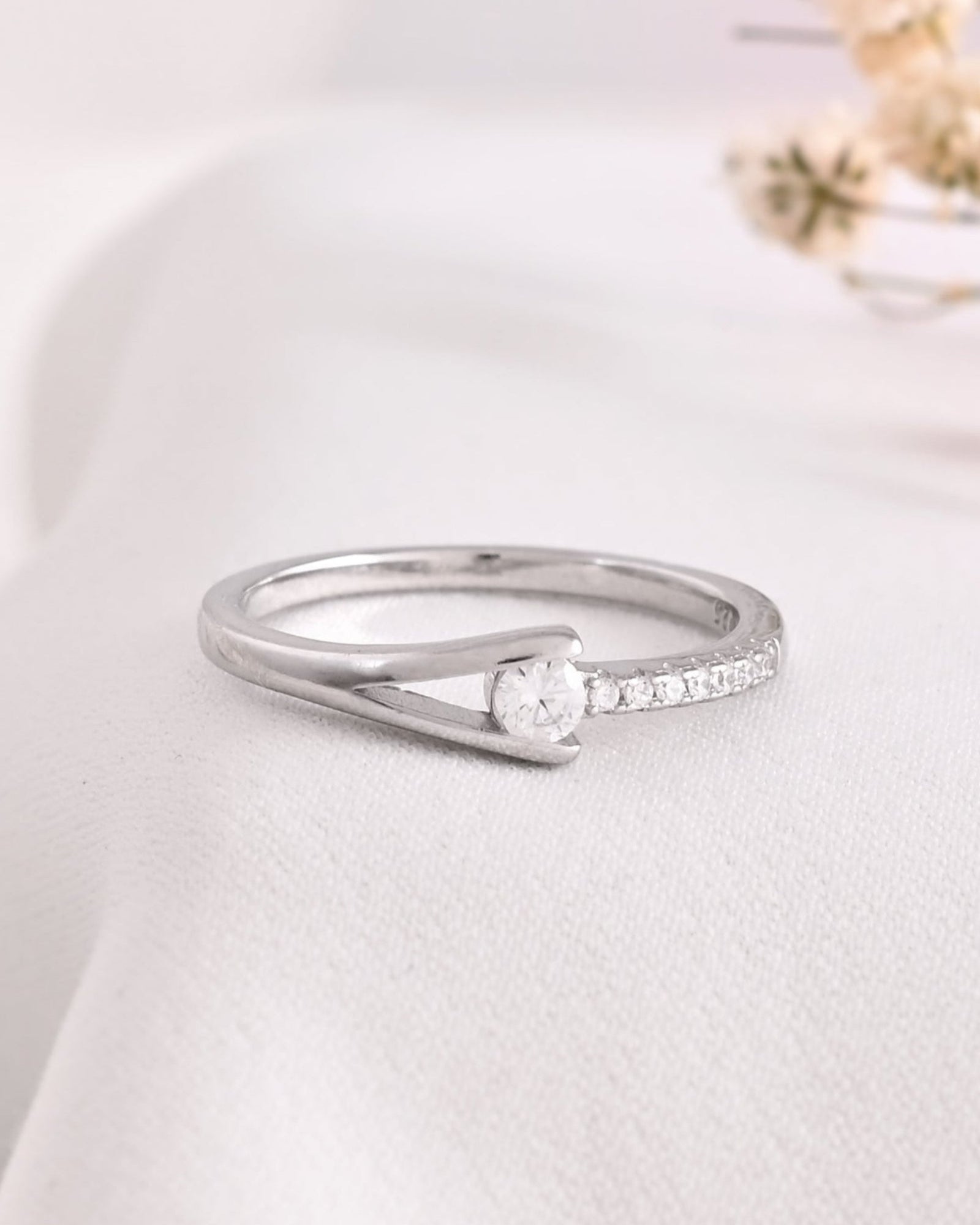 Amira Ring