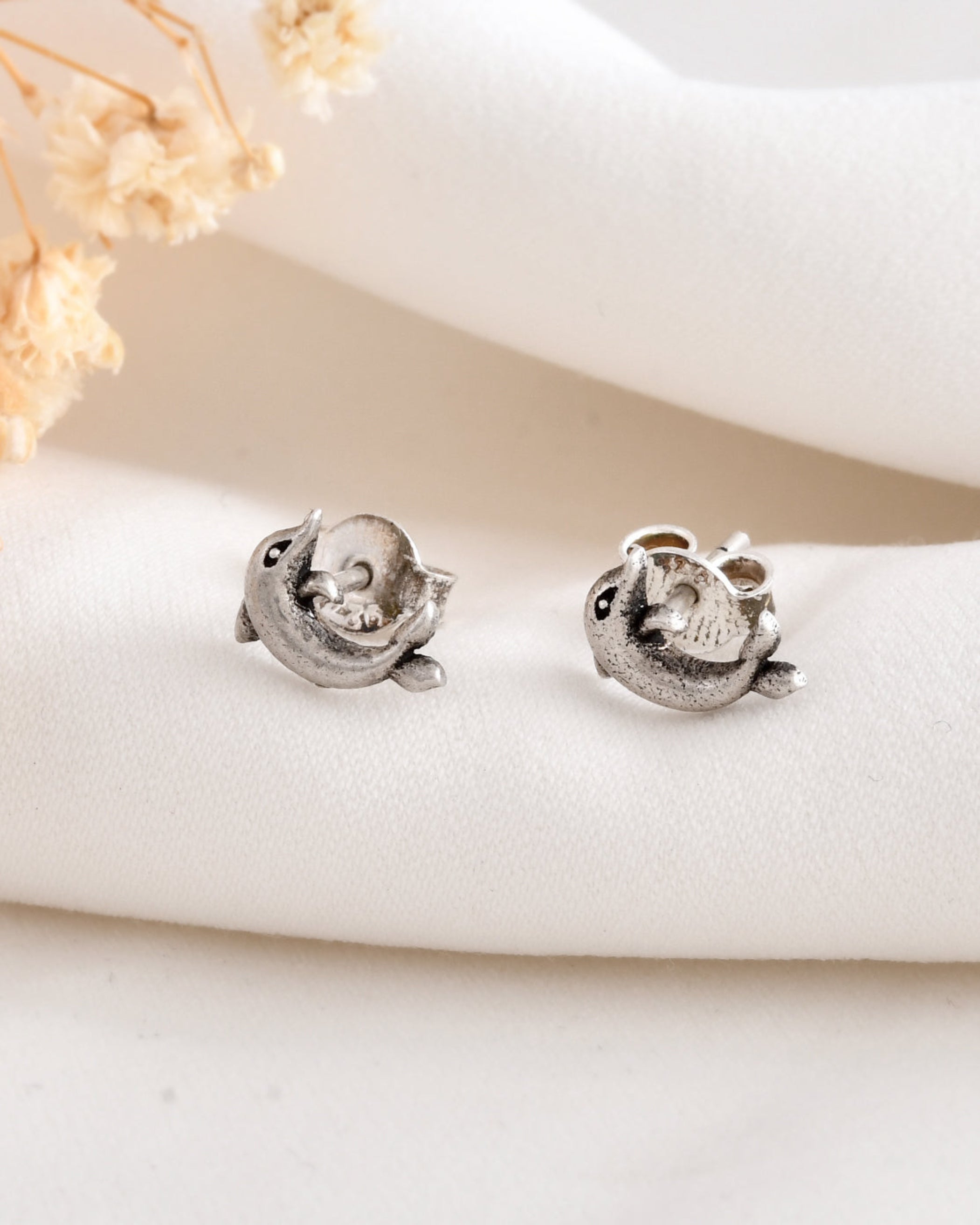 Dolphin Studs