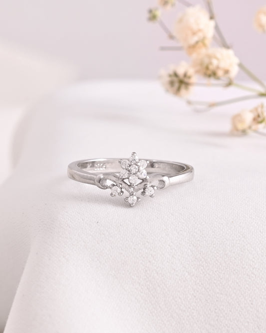 Eira Ring