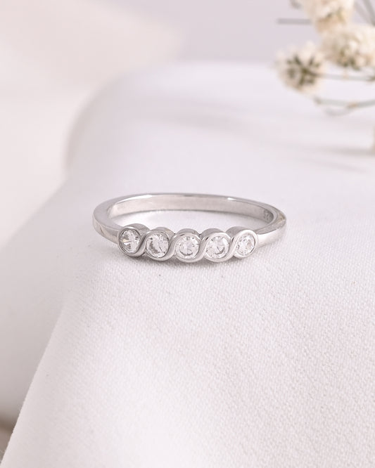 Elegant Swirl Ring