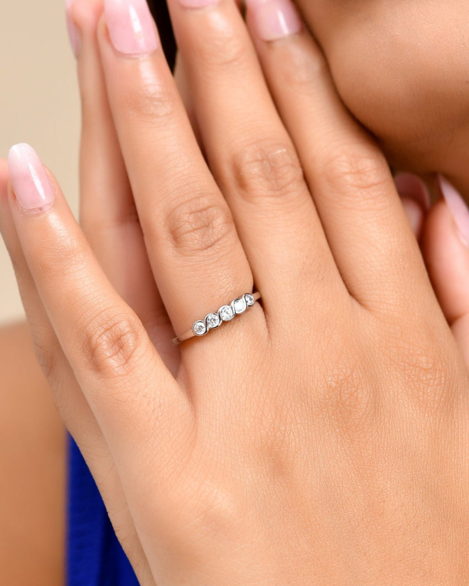 Elegant Swirl Ring