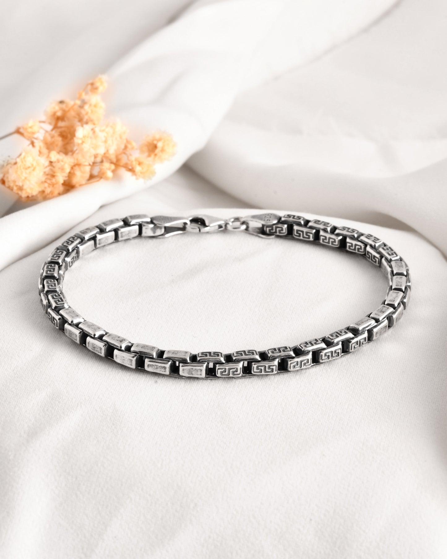 Loop Link Mens Bracelet