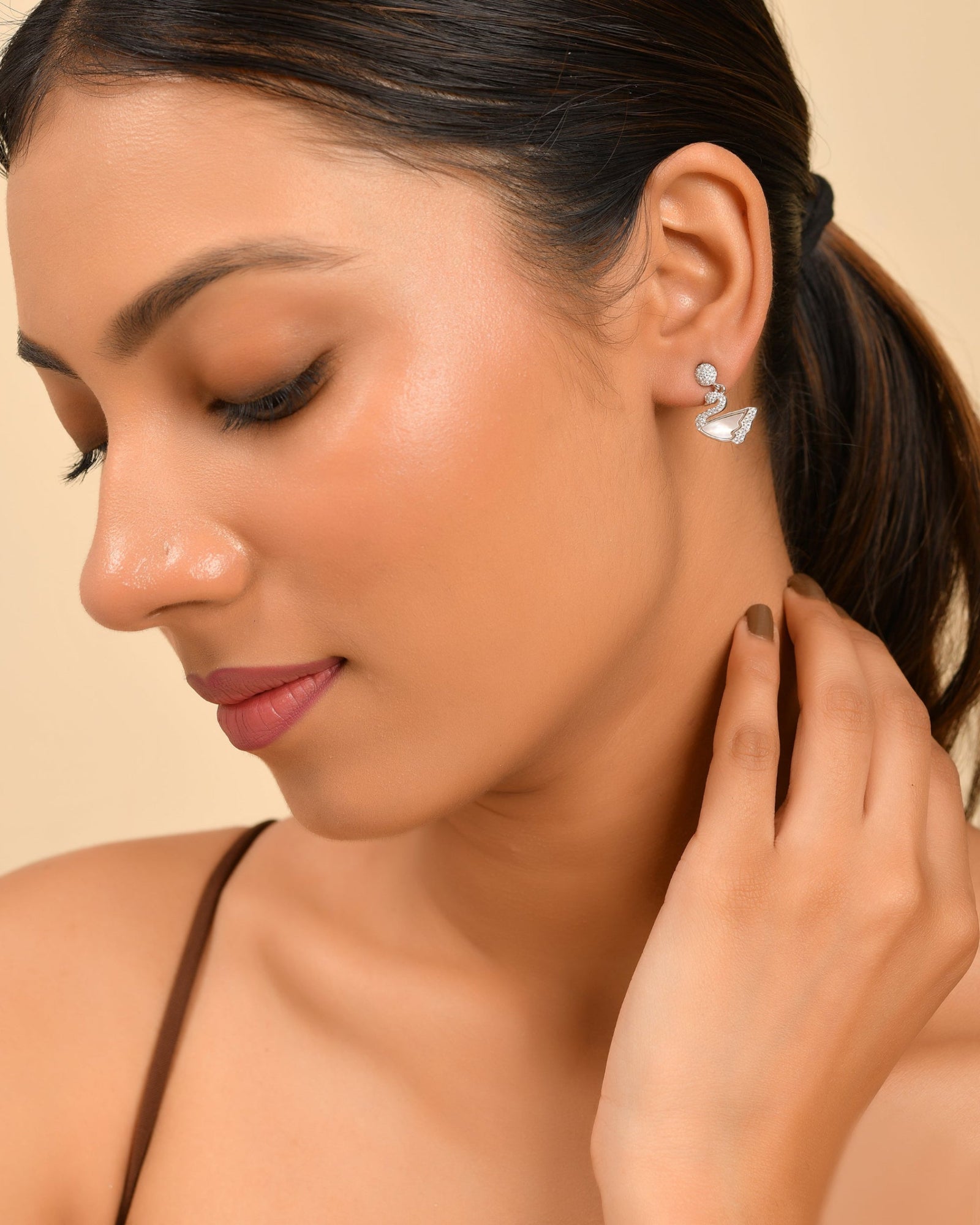 Swan Pearl Earrings