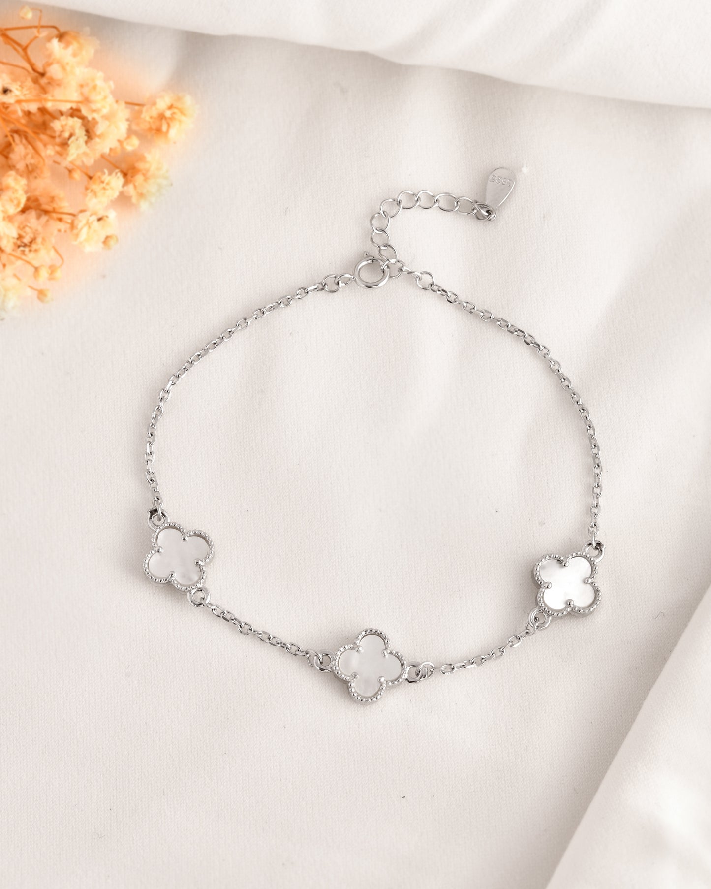 Trilogy Blanc Clover Bracelet